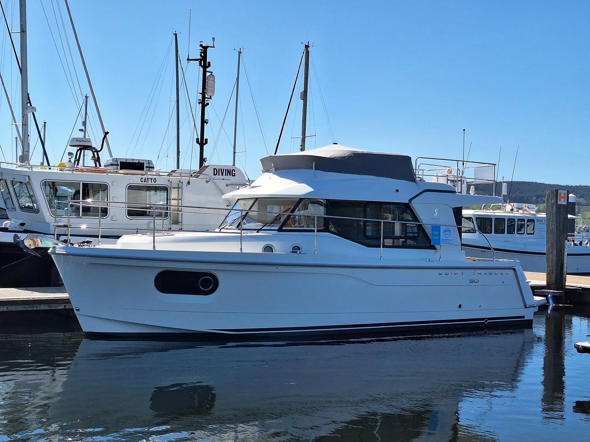 2019 Beneteau Swift Trawler 30 for sale at Miles Stratton Marine