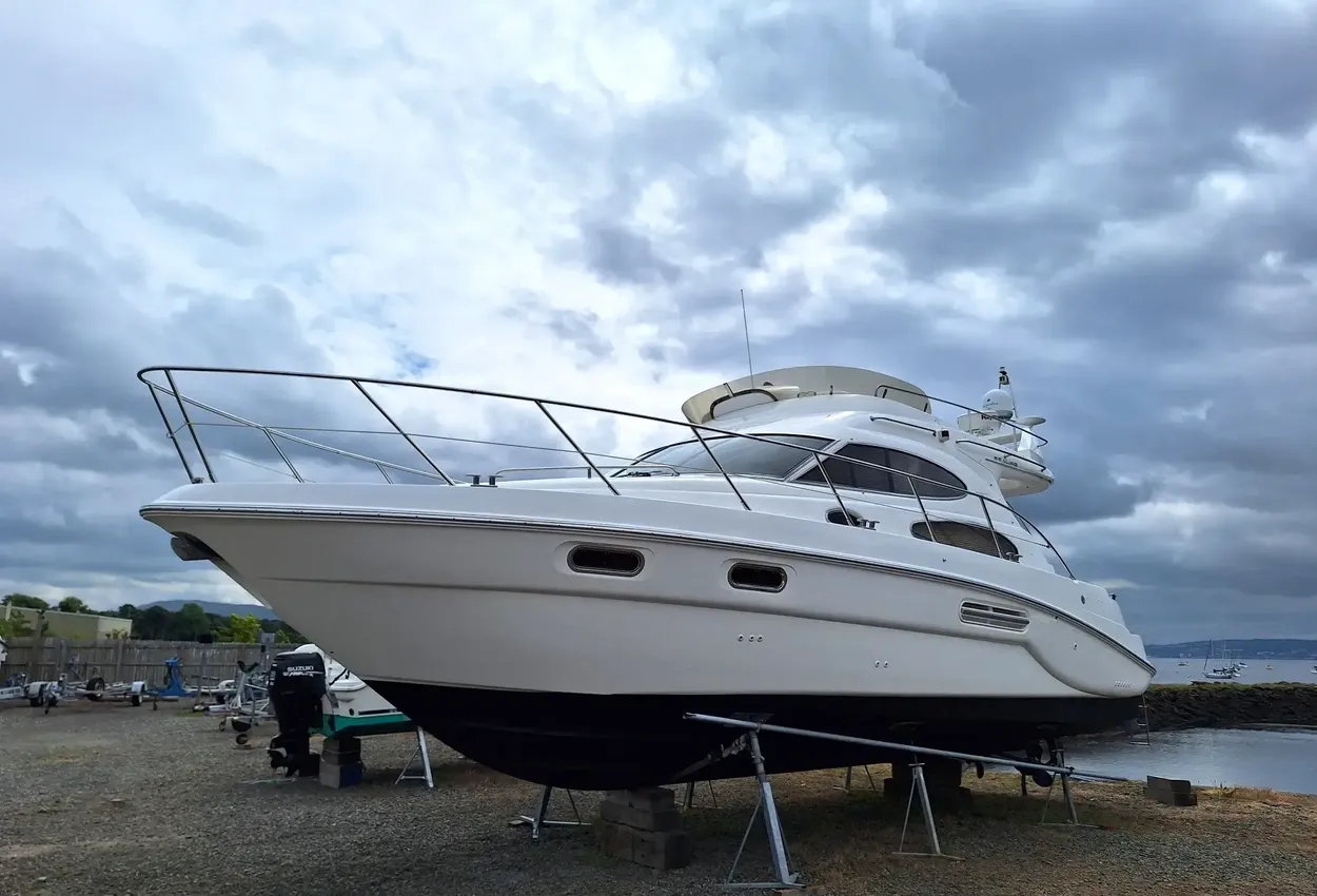 2006 Sealine F37 for sale at Miles Stratton Marine