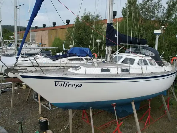 1987 Colvic Countess 37 for sale at Miles Stratton Marine